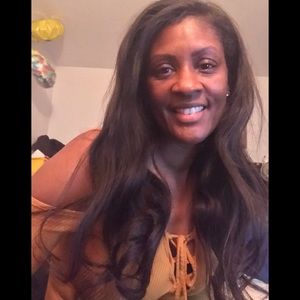 Meet your Posher, Nakia